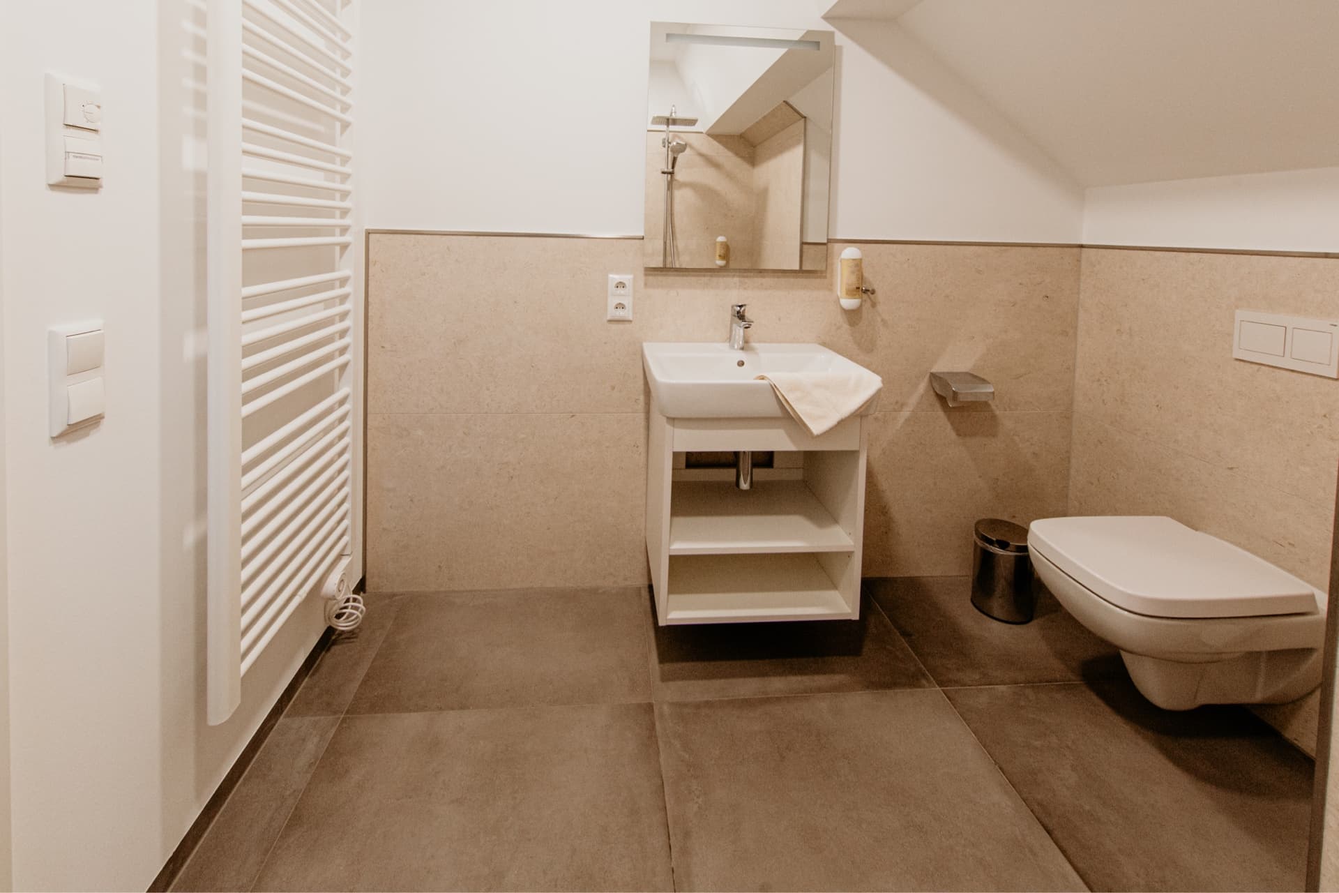 Wohnküche im großen Apartment